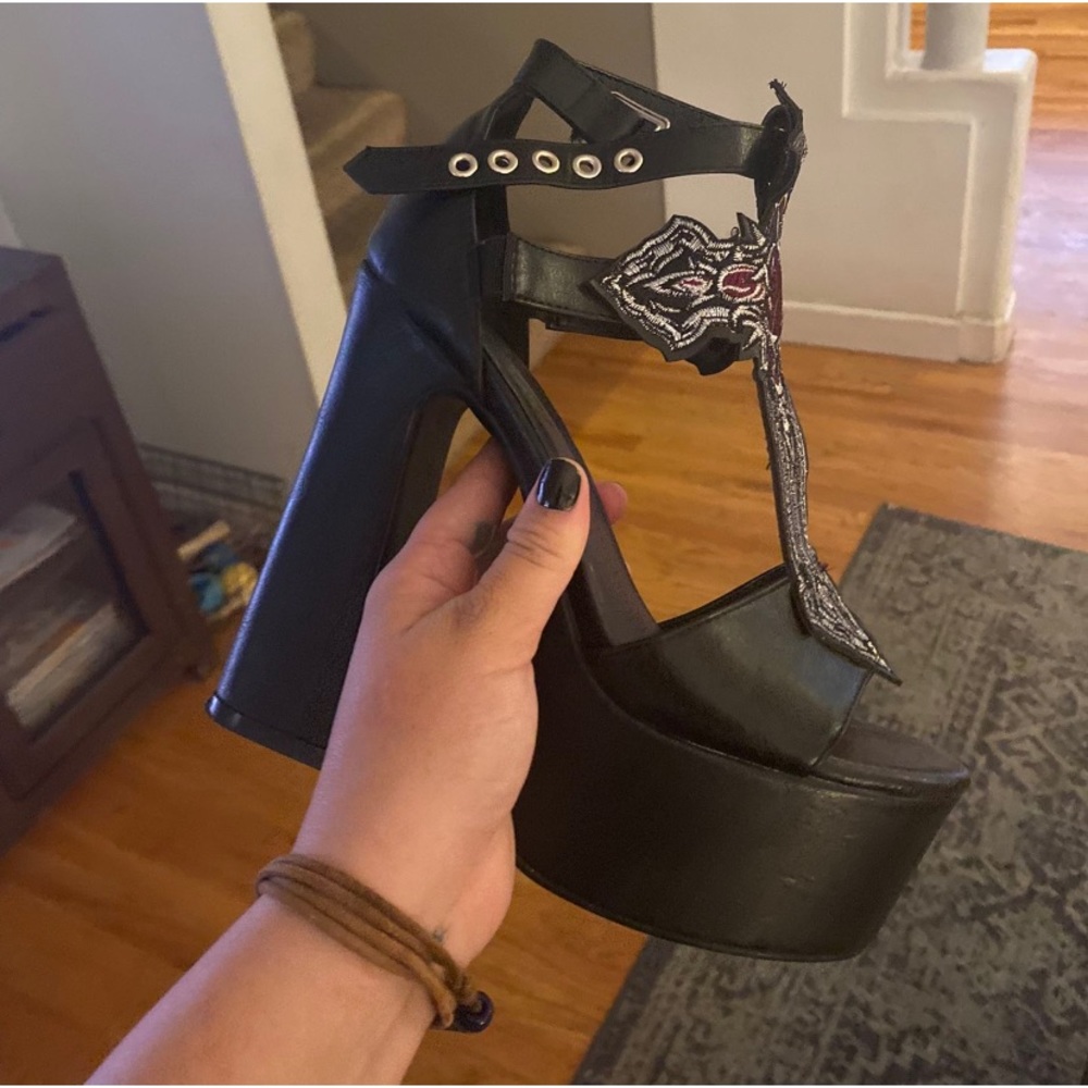 Gothic embroidered platform heels